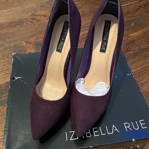 Heels - Picture 3 of 4